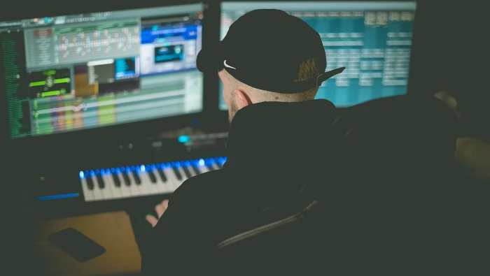 music producer computer screen
